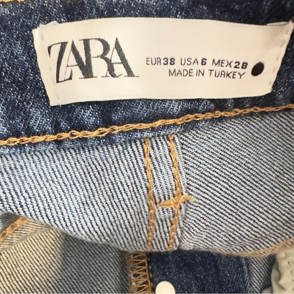 Zara The High Rise Cropped Jeans Size 6 Blue Embellishment Button Fly Straight - Picture 4 of 6